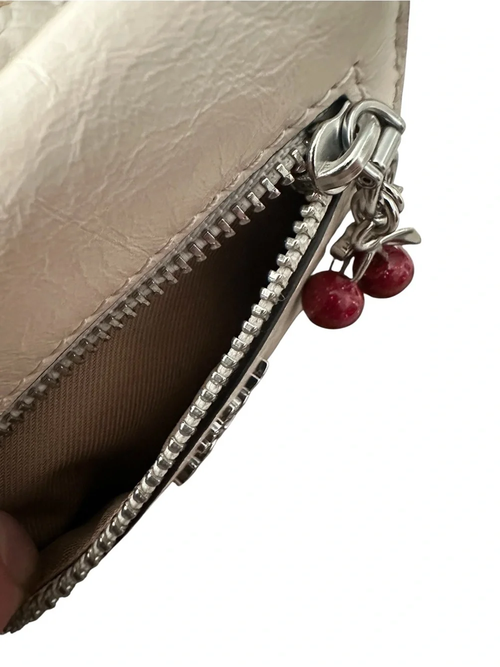 Coach Cherry And Key Charm Glazed Leather Card Case Wallet – Chalk White (NWT)**